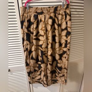 Democracy Black and Tan Floral wide leg crop pants with Elastic Waist